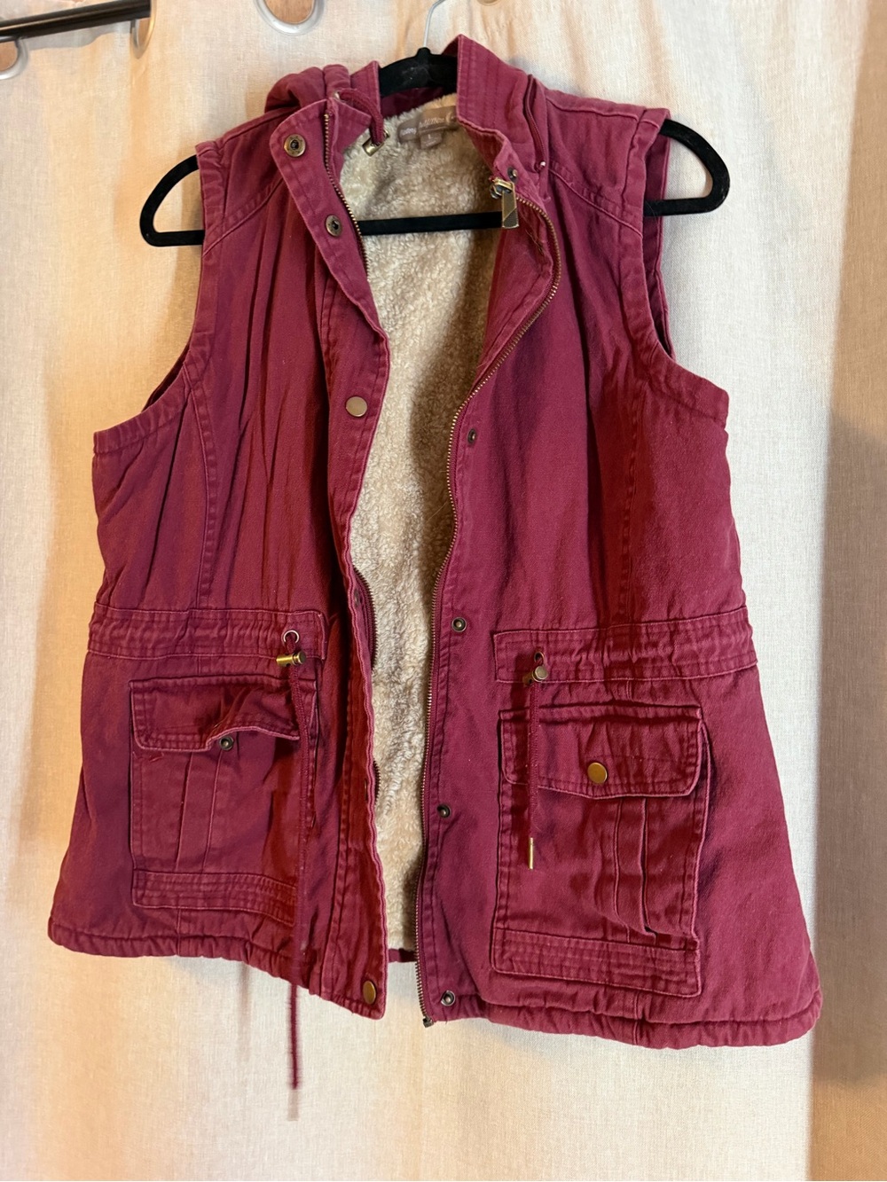 Women’s Hooded Carhartt-type Utility Vest - Merlot